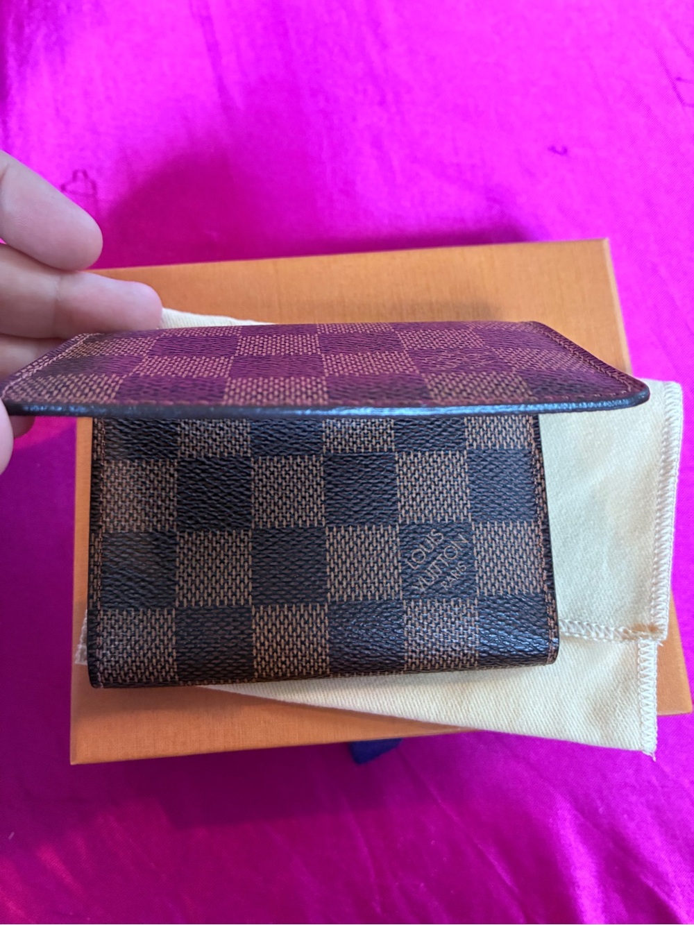 Louis Vuitton Damier Card Holder - Picture 3 of 13